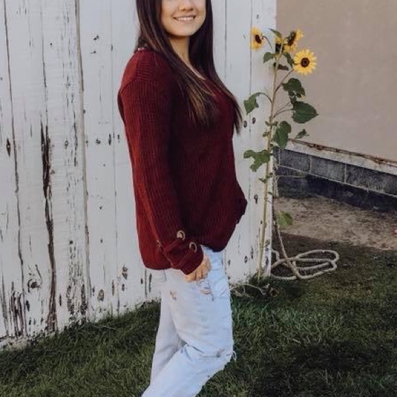 Maroon Knit Sweater - Picture 1 of 1